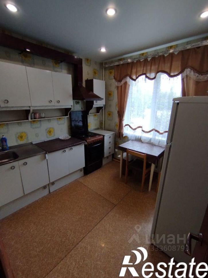 3-комн квартира улица Димитрова, 142,  д. 142