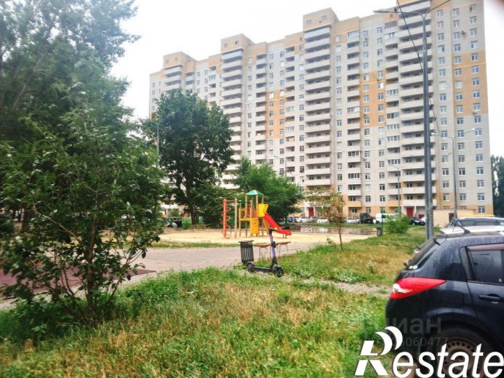 3-комн квартира улица Грамши, 76,  д. 76