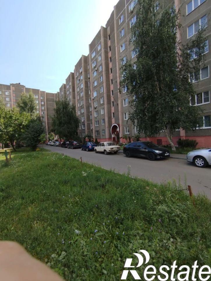 3-комн квартира улица Димитрова, 142,  д. 142