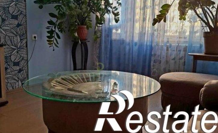2-комн квартира проспект Труда, 72,  д. 72