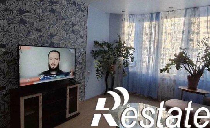 2-комн квартира проспект Труда, 72,  д. 72