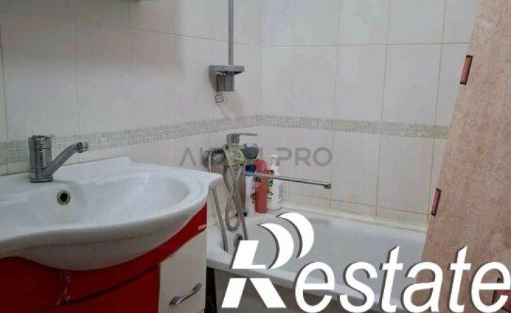 2-комн квартира проспект Труда, 72,  д. 72