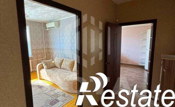 2-комн квартира улица Красных Зорь, 54,  д. 54