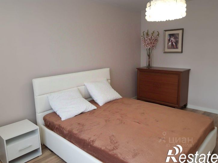 2-комн квартира улица Перевёрткина, 1/10,  д. 1/10