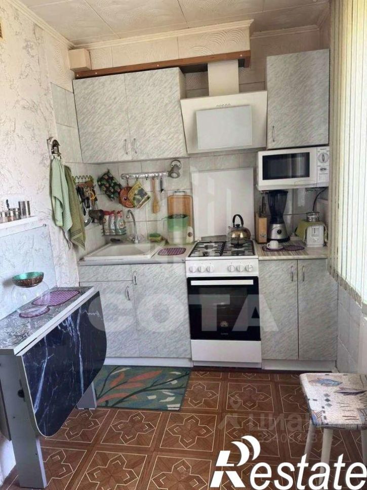 2-комн квартира улица Героев Сибиряков, 101,  д. 101