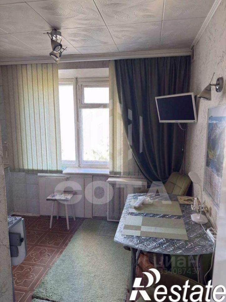 2-комн квартира улица Героев Сибиряков, 101,  д. 101