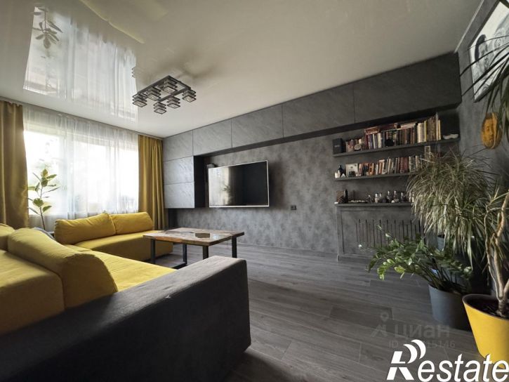3-комн квартира улица 9 Января, 241/8,  д. 241/8
