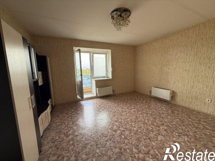 2-комн квартира улица 45-й Стрелковой Дивизии, 104,  д. 104