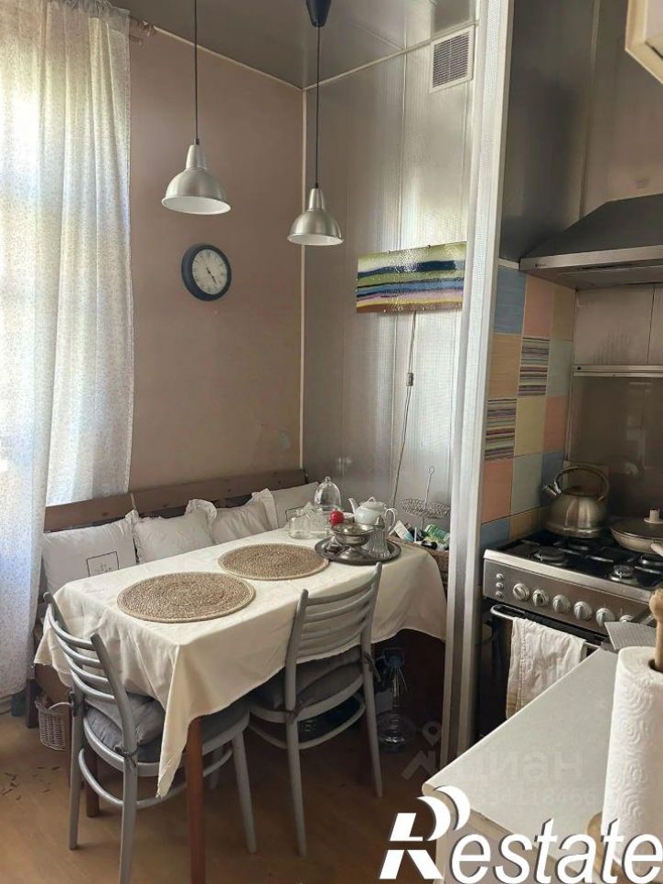 2-комн квартира Ленинградская улица, 136,  д. 136