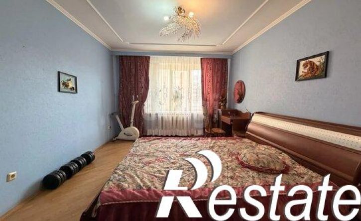 3-комн квартира улица Старых Большевиков, 92А,  д. 92А