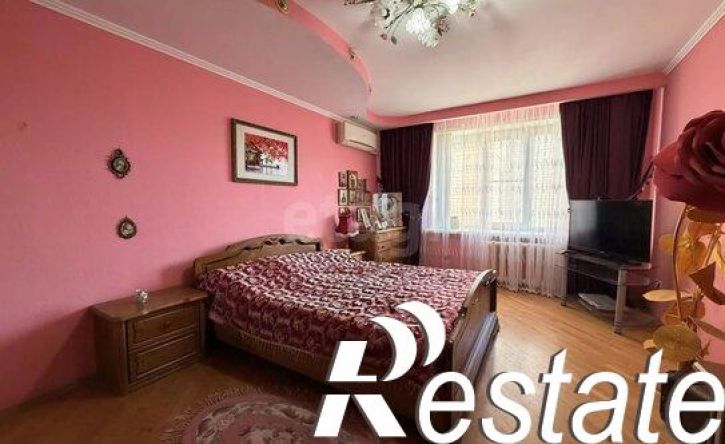 3-комн квартира улица Старых Большевиков, 92А,  д. 92А