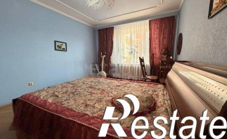 3-комн квартира улица Старых Большевиков, 92А,  д. 92А
