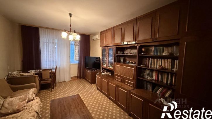 3-комн квартира улица Генерала Лизюкова, 38,  д. 38