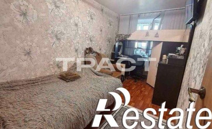 2-комн квартира улица Героев Сибиряков, 101,  д. 101