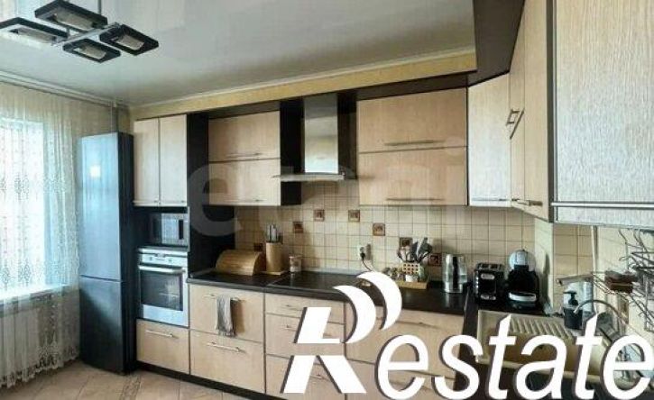 3-комн квартира улица Машиностроителей, 82,  д. 82
