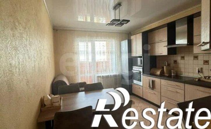 3-комн квартира улица Машиностроителей, 82,  д. 82