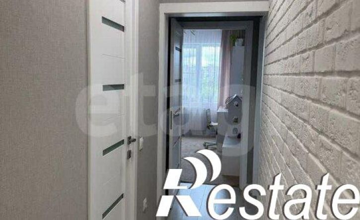 3-комн квартира улица Артамонова, 38В,  д. 38В