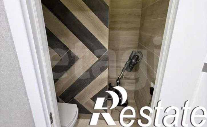 3-комн квартира улица Артамонова, 38В,  д. 38В