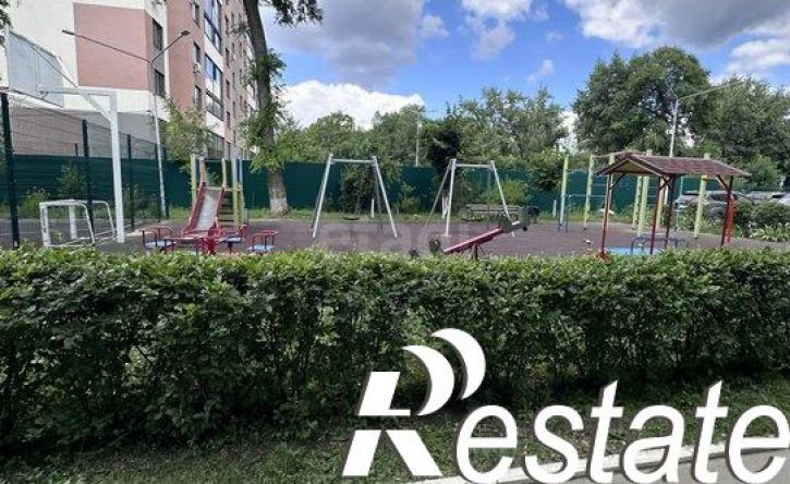 2-комн квартира улица Героев Стратосферы, 13,  д. 13