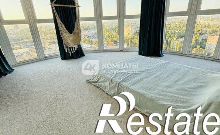 4-комн квартира проспект Патриотов, 1Е,  д. 1Е