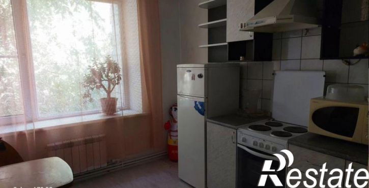 2-комн квартира Летчика Замкина ул, 38