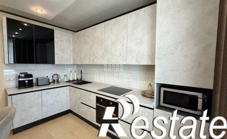 3-комн квартира улица Карла Маркса, 40А,  д. 40А