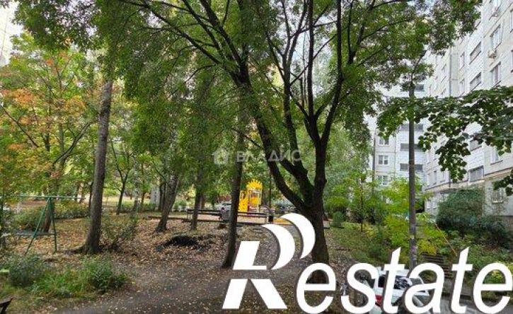 3-комн квартира улица Генерала Лизюкова, 103,  д. 103