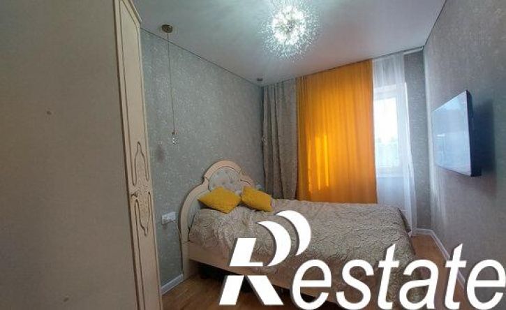 2-комн квартира улица Академика Конопатова, 11/1,  д. 11/1