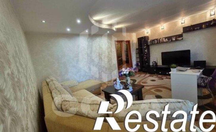 3-комн квартира улица Хользунова, 10Б,  д. 10Б