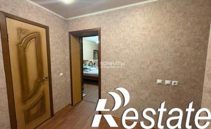 3-комн квартира улица Хользунова, 100,  д. 100