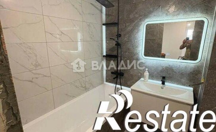 3-комн квартира улица Богдана Хмельницкого, 53А,  д. 53А
