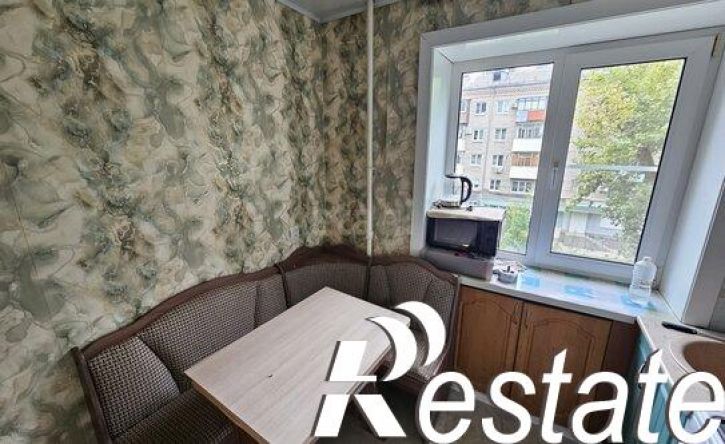 2-комн квартира улица Варейкиса, 51,  д. 51