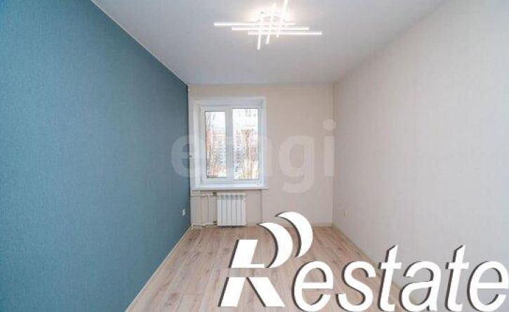 3-комн квартира улица Хользунова, 15,  д. 15