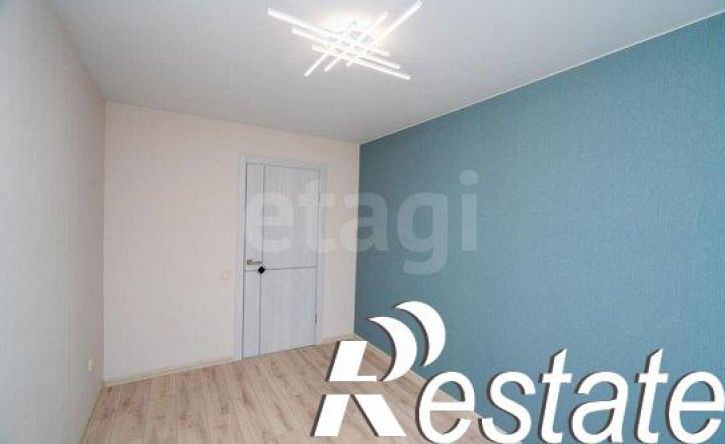 3-комн квартира улица Хользунова, 15,  д. 15