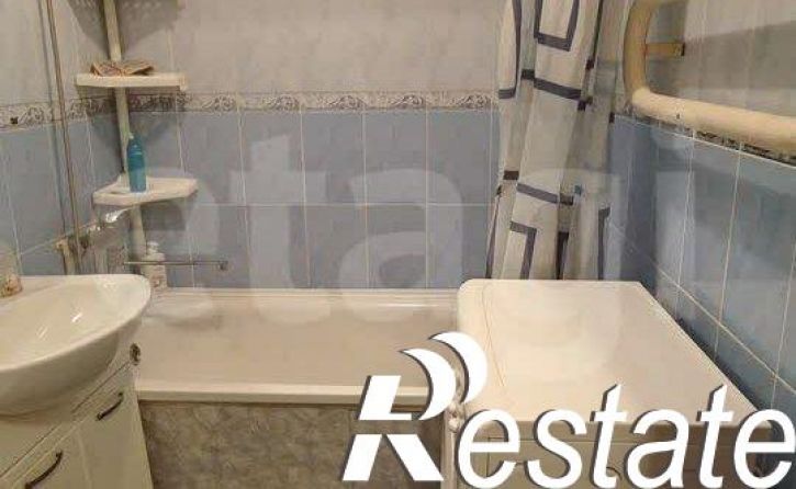 2-комн квартира улица Защитников Родины, 20,  д. 20
