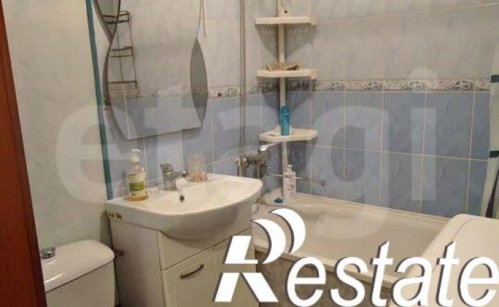 2-комн квартира улица Защитников Родины, 20,  д. 20