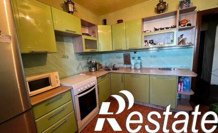 1-комн квартира улица Артамонова, 38В,  д. 38В