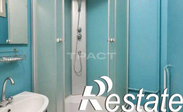 2-комн квартира улица Артамонова, 32,  д. 32