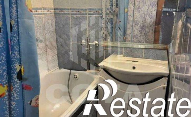 3-комн квартира улица Остужева, 1,  д. 1