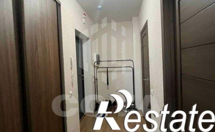 2-комн квартира улица Загоровского, 1,  д. 1