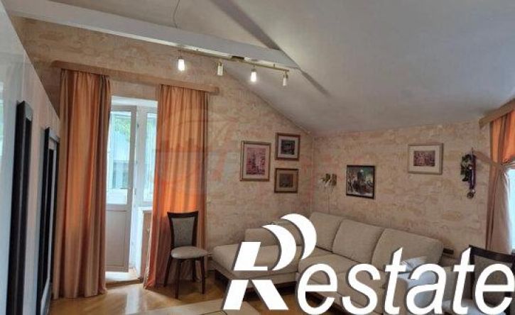 4-комн квартира Старинный переулок, 12,  д. 12