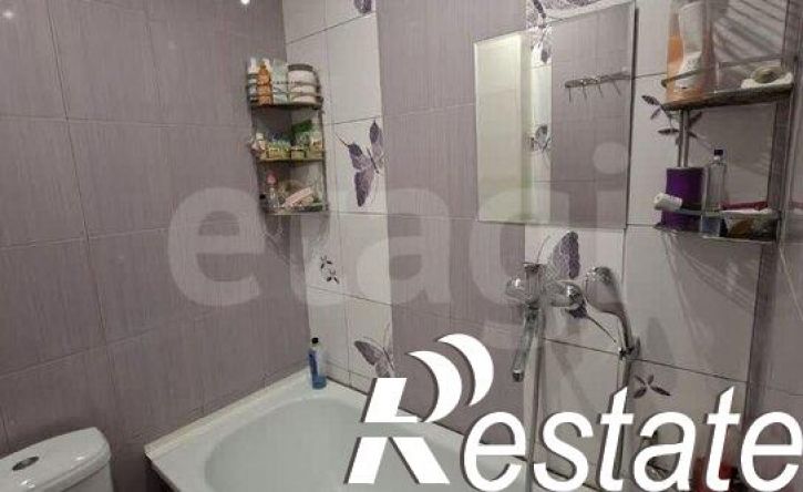 2-комн квартира улица Моисеева, 42,  д. 42