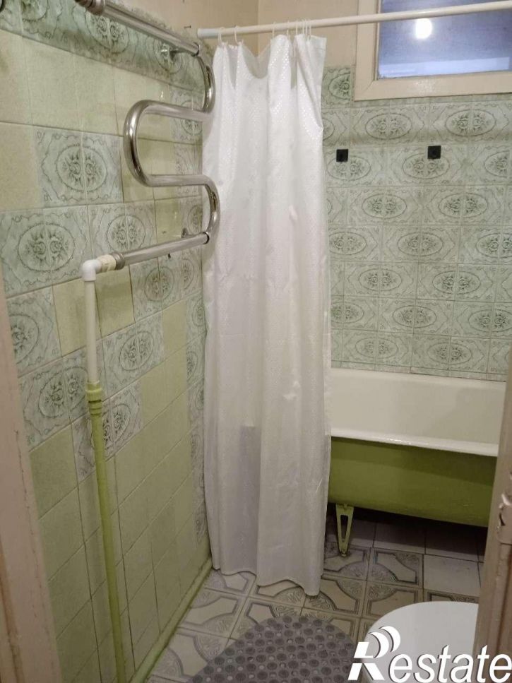1-комн квартира Космонавтов улица, 8