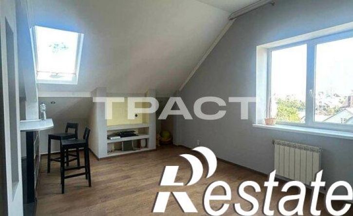 2-комн квартира Осетровский переулок, 3,  д. 3