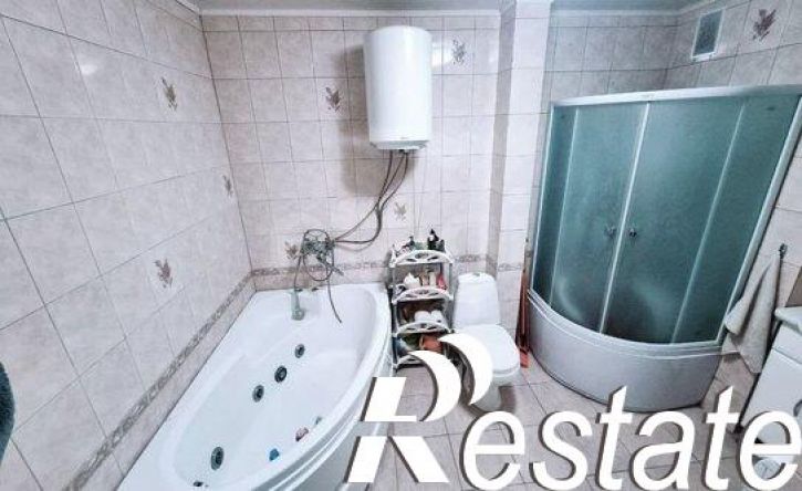 3-комн квартира бульвар Победы, 49,  д. 49