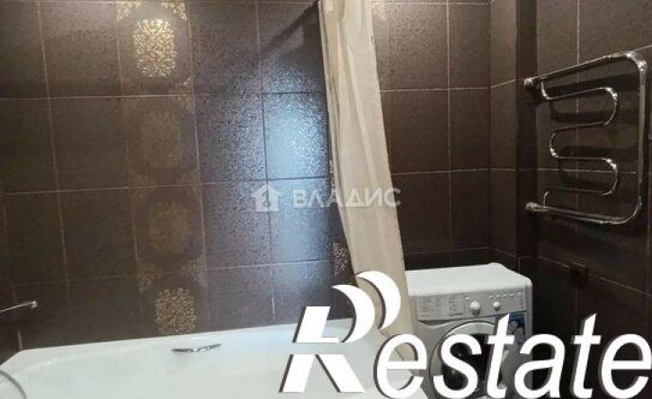 3-комн квартира улица Шукшина, 21,  д. 21