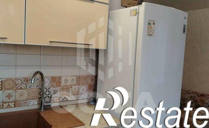 3-комн квартира улица Домостроителей, 8,  д. 8