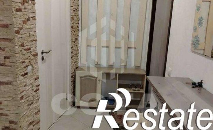 3-комн квартира улица Домостроителей, 8,  д. 8