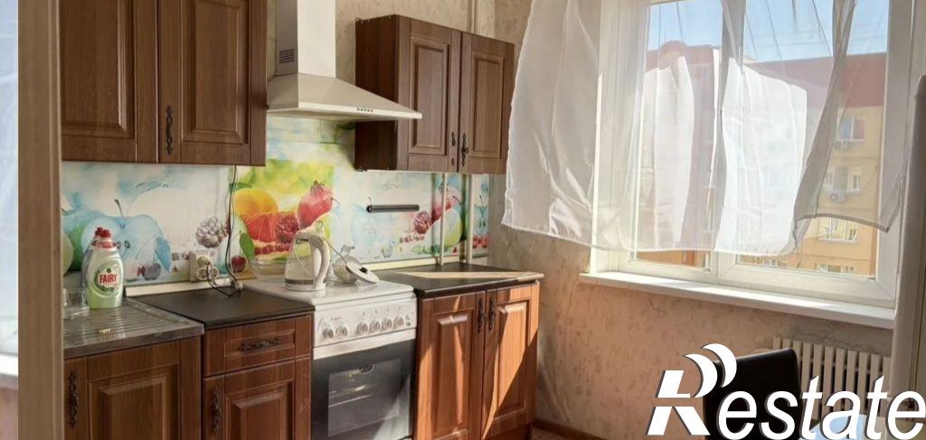 Сдать квартиру за 20 000 рублей на 9 Января ул, 231д