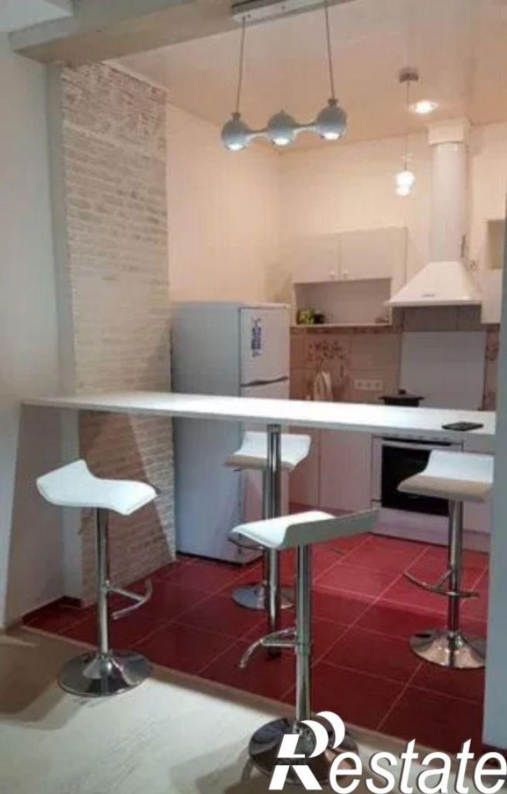 2-комн квартира Шишкова ул, 70
